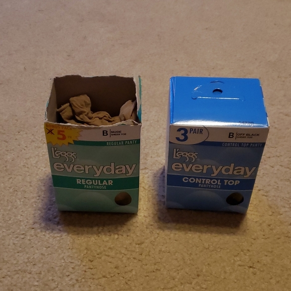 New 3 pairs of size B full length nude hose, and 3 new B full length off black - Picture 5 of 5